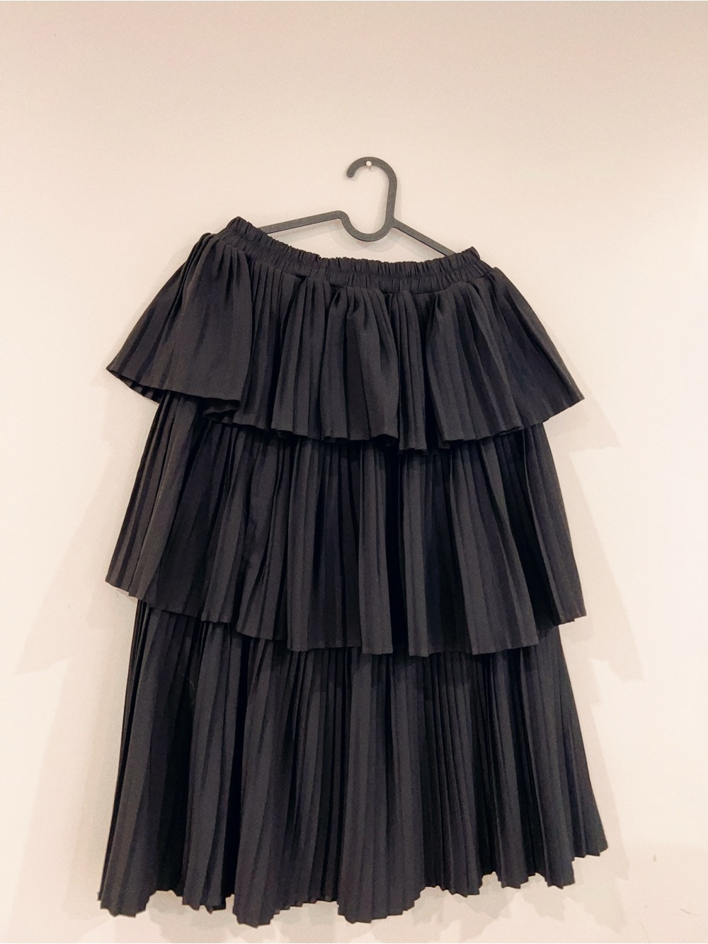 Tiered Pleated Black Womens Skirt - Elegant Ruffle Design